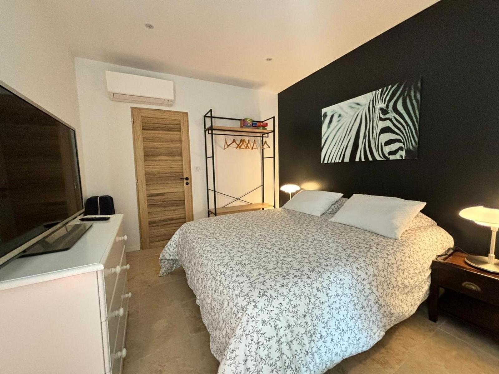 Maison Dans La Pinede Rognes Εξωτερικό φωτογραφία